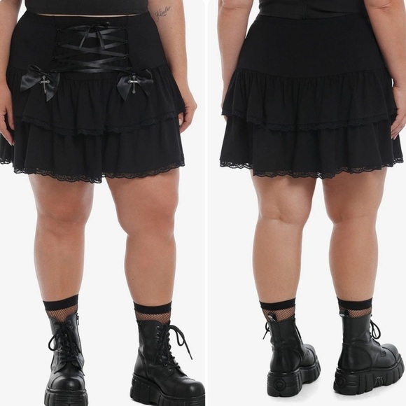 Cosmic Aura Lace-Up Ruffle Tiered Mini Skirt in Black Sz 3 Gothic Cross Charms - Picture 1 of 16
